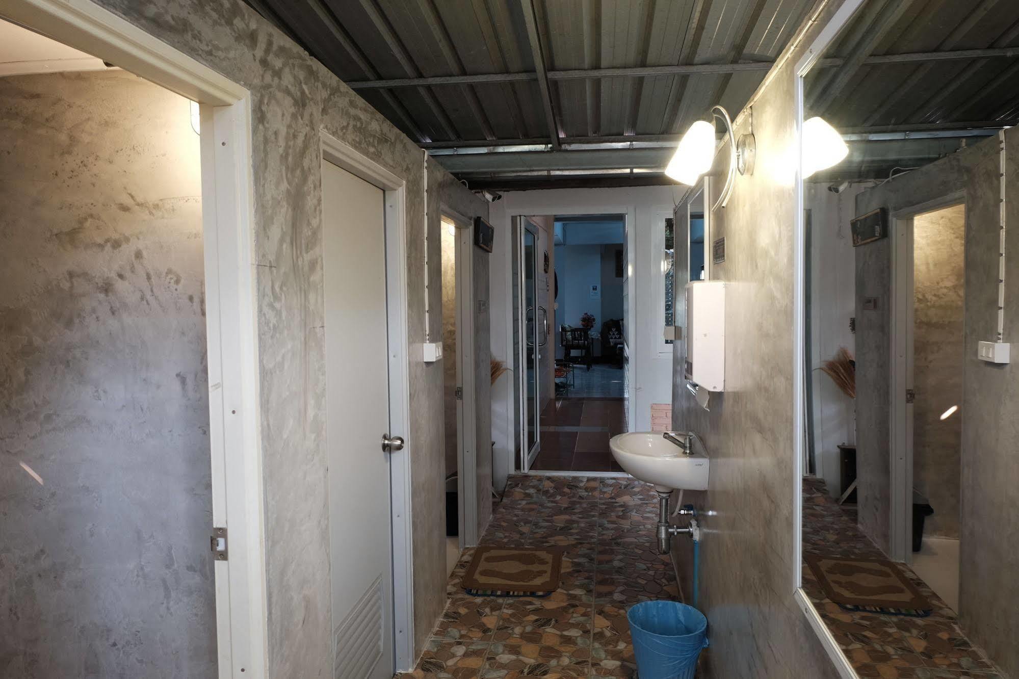 Baan Issara Boutique Hotel ナーン エクステリア 写真